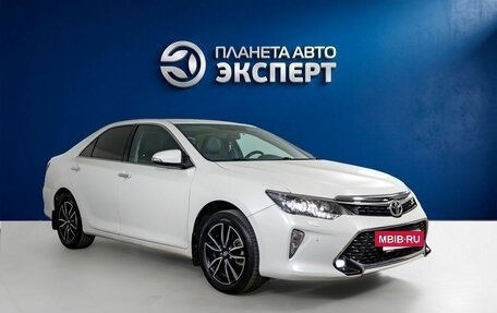 Toyota Camry, 2017 год, 2 650 000 рублей, 3 фотография