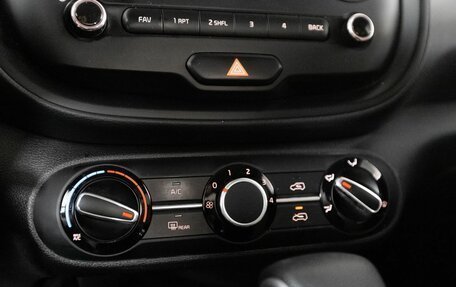 KIA Soul III, 2022 год, 1 930 000 рублей, 12 фотография