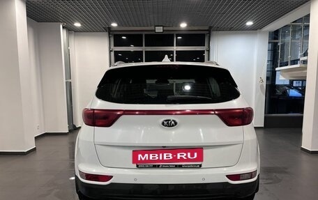KIA Sportage IV рестайлинг, 2018 год, 1 800 000 рублей, 4 фотография
