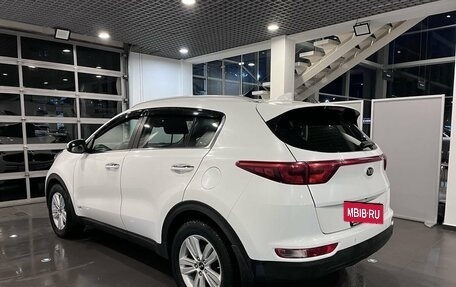 KIA Sportage IV рестайлинг, 2018 год, 1 800 000 рублей, 5 фотография
