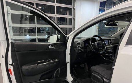 KIA Sportage IV рестайлинг, 2018 год, 1 800 000 рублей, 21 фотография