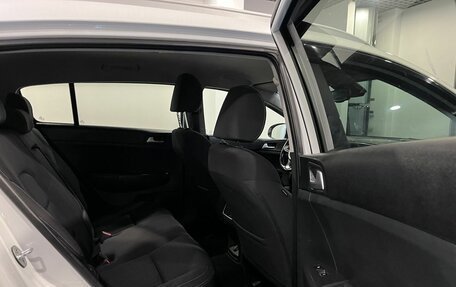 KIA Sportage IV рестайлинг, 2018 год, 1 800 000 рублей, 26 фотография