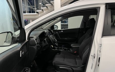 KIA Sportage IV рестайлинг, 2018 год, 1 800 000 рублей, 16 фотография