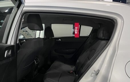 KIA Sportage IV рестайлинг, 2018 год, 1 800 000 рублей, 24 фотография