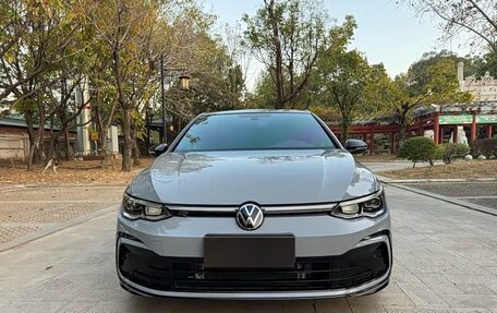 Volkswagen Golf VIII, 2021 год, 1 610 000 рублей, 2 фотография