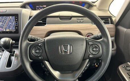Honda Freed II, 2022 год, 1 550 008 рублей, 10 фотография