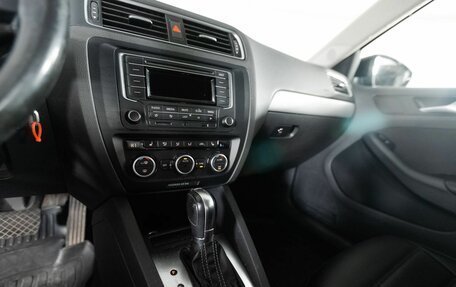 Volkswagen Jetta VI, 2013 год, 750 000 рублей, 14 фотография