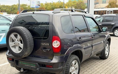 Chevrolet Niva I рестайлинг, 2015 год, 422 000 рублей, 6 фотография