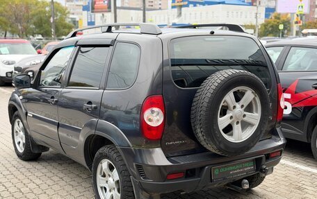Chevrolet Niva I рестайлинг, 2015 год, 422 000 рублей, 8 фотография