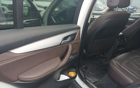 BMW X5, 2017 год, 2 400 000 рублей, 9 фотография