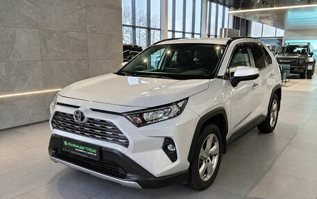 Toyota RAV4, 2021 год, 3 449 000 рублей, 3 фотография