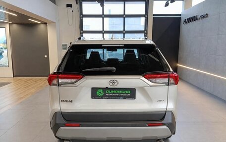 Toyota RAV4, 2021 год, 3 449 000 рублей, 5 фотография