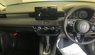 Honda Vezel, 2024 год, 2 170 000 рублей, 4 фотография