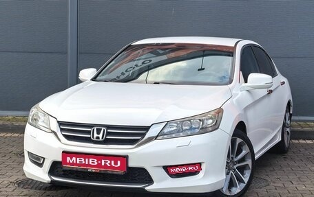 Honda Accord IX рестайлинг, 2013 год, 1 400 000 рублей, 1 фотография