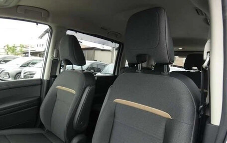 Nissan Serena, 2023 год, 2 250 000 рублей, 13 фотография