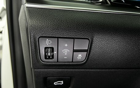 KIA K5, 2020 год, 2 530 000 рублей, 21 фотография