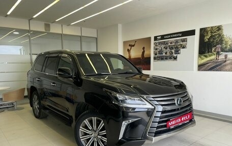 Lexus LX III, 2017 год, 6 800 000 рублей, 3 фотография