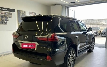 Lexus LX III, 2017 год, 6 800 000 рублей, 4 фотография