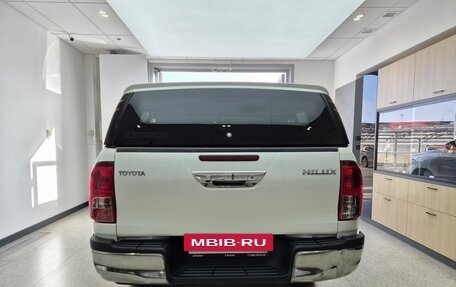 Toyota Hilux VIII, 2016 год, 3 400 000 рублей, 3 фотография