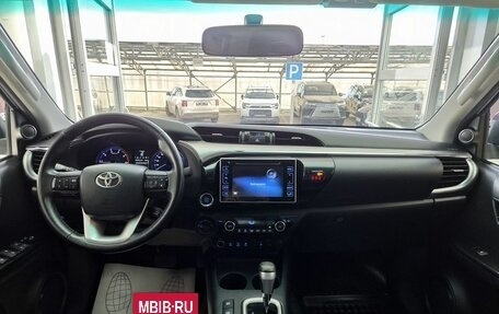 Toyota Hilux VIII, 2016 год, 3 400 000 рублей, 9 фотография