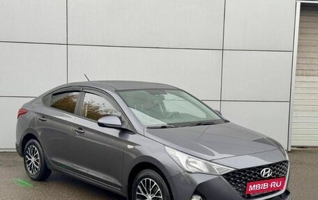 Hyundai Solaris II рестайлинг, 2021 год, 1 759 000 рублей, 3 фотография