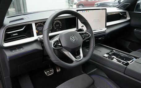 Volkswagen Teramont, 2026 год, 6 500 000 рублей, 12 фотография