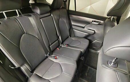 Toyota Highlander, 2026 год, 5 980 000 рублей, 17 фотография