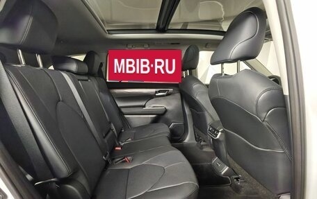 Toyota Highlander, 2026 год, 5 980 000 рублей, 16 фотография