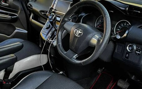 Toyota Wish II, 2012 год, 1 050 000 рублей, 4 фотография