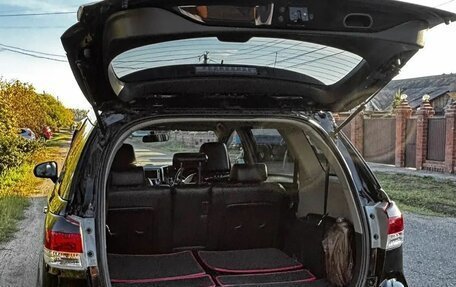 Toyota Wish II, 2012 год, 1 050 000 рублей, 8 фотография