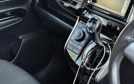 Toyota Wish II, 2012 год, 1 050 000 рублей, 17 фотография