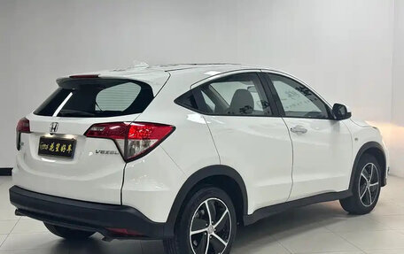 Honda Vezel, 2022 год, 1 450 000 рублей, 3 фотография