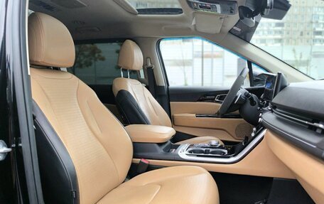 KIA Carnival, 2023 год, 4 740 000 рублей, 10 фотография