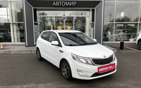 KIA Rio III рестайлинг, 2013 год, 875 000 рублей, 3 фотография