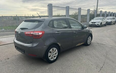 KIA Rio III рестайлинг, 2013 год, 625 000 рублей, 2 фотография