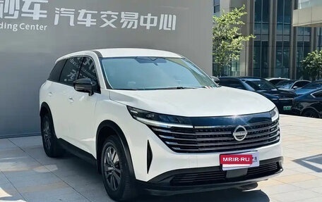 Nissan Pathfinder, 2024 год, 4 600 000 рублей, 3 фотография