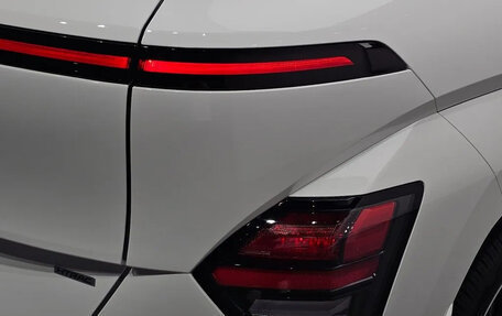 Hyundai Kona, 2023 год, 2 000 000 рублей, 6 фотография