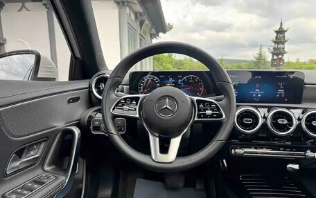 Mercedes-Benz A-Класс, 2022 год, 1 619 004 рублей, 10 фотография