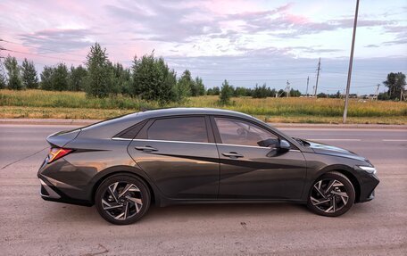 Hyundai Elantra, 2023 год, 1 760 000 рублей, 9 фотография