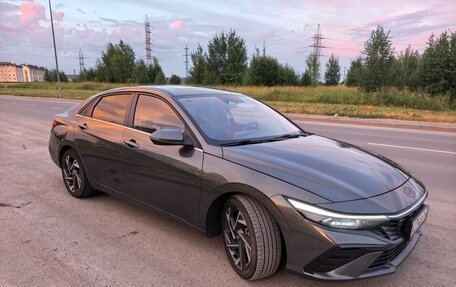 Hyundai Elantra, 2023 год, 1 760 000 рублей, 10 фотография