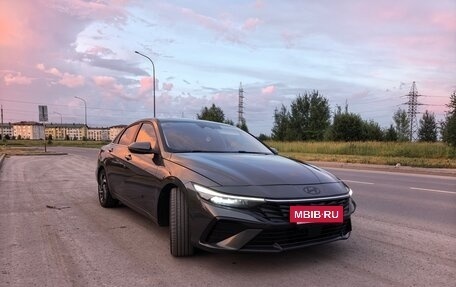 Hyundai Elantra, 2023 год, 1 760 000 рублей, 12 фотография