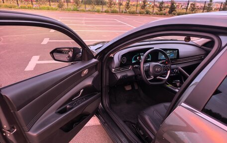 Hyundai Elantra, 2023 год, 1 760 000 рублей, 17 фотография
