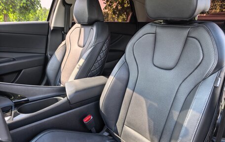 Hyundai Elantra, 2023 год, 1 760 000 рублей, 21 фотография