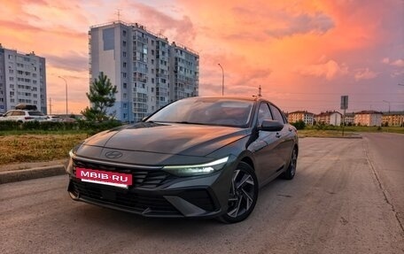 Hyundai Elantra, 2023 год, 1 760 000 рублей, 14 фотография
