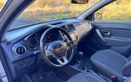 Renault Logan II, 2018 год, 750 000 рублей, 9 фотография
