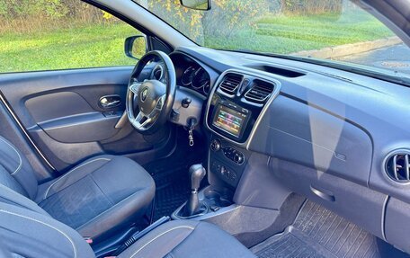 Renault Logan II, 2018 год, 750 000 рублей, 14 фотография