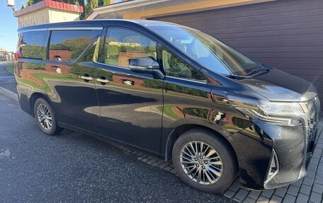 Toyota Alphard III, 2021 год, 6 900 000 рублей, 4 фотография