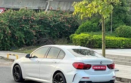 BMW 1 серия, 2022 год, 1 500 000 рублей, 3 фотография