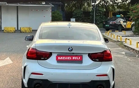 BMW 1 серия, 2022 год, 1 500 000 рублей, 4 фотография
