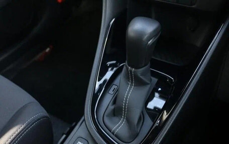 Toyota Yaris, 2022 год, 1 490 007 рублей, 17 фотография